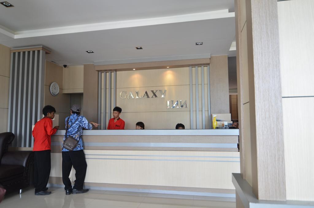 Galaxy Inn Baubau ภายนอก รูปภาพ