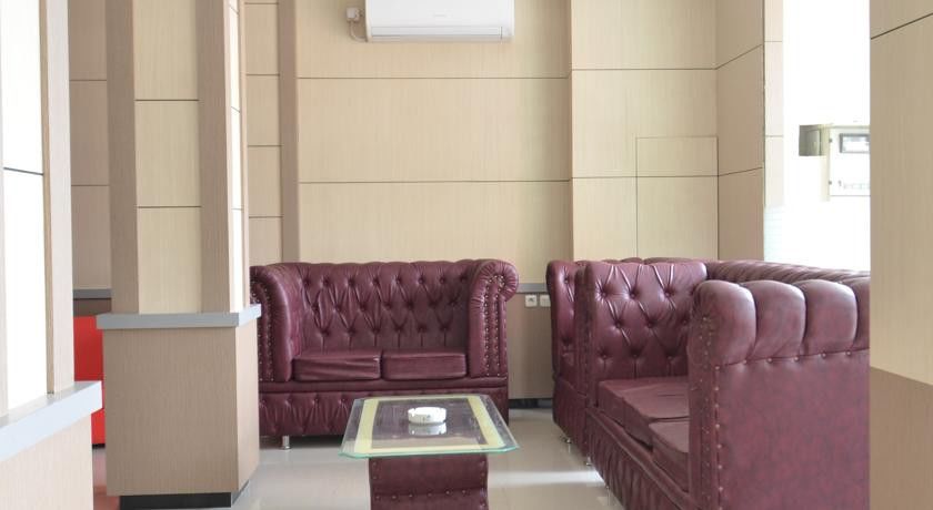 Galaxy Inn Baubau ภายนอก รูปภาพ